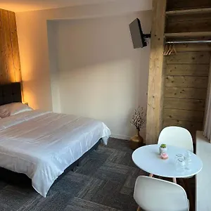  Couette-café Nieuwe In Centrum Met Badkamer !